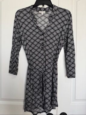 Maurices Black and White Printed Wrap Tunic
